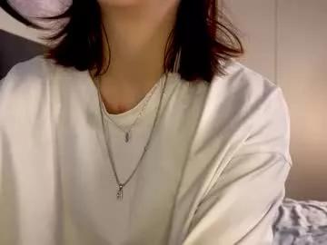 ellie_hollow on Chaturbate 