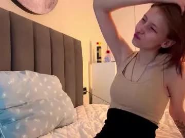 ellie_hollow on Chaturbate 