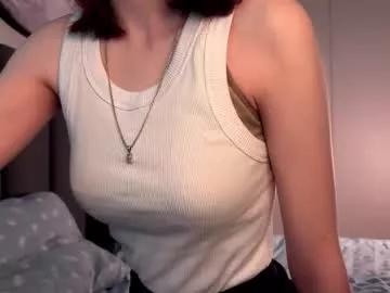 ellie_hollow on Chaturbate 