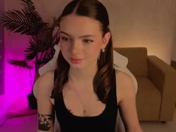 ellya_me on Chaturbate
