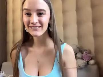 emi__ly — show bare shoulder >w<  #new #slim #bigboobs #shy #18 [123 tokens remaining]