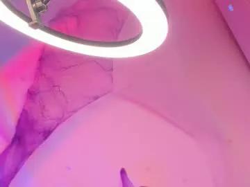 emiilycollins1 on Chaturbate 