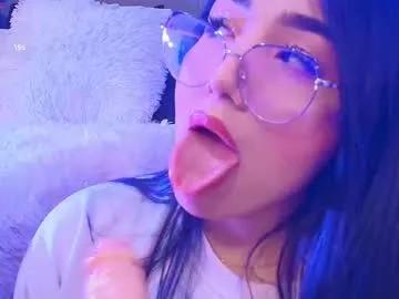 enyel_valmina from Chaturbate