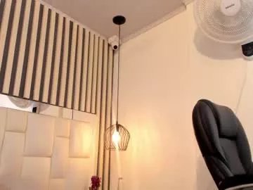 estefania__gomez on Chaturbate 