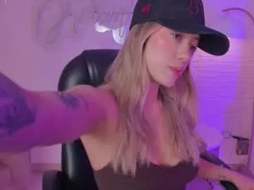 evebenson on Chaturbate 