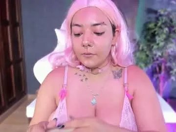 evelynaradia on Chaturbate 