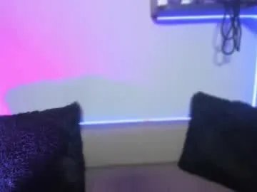 evelynaradia on Chaturbate 