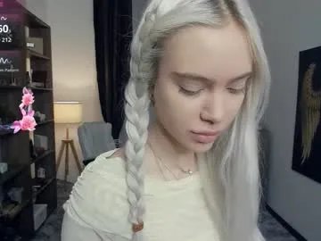 freya_ice_baby — Goal:eye contact close and hii :3 The #New Sweet Shyness Spectacle. Call me Freya:3  #skinny #18 #feet #shy [15 tokens remaining]