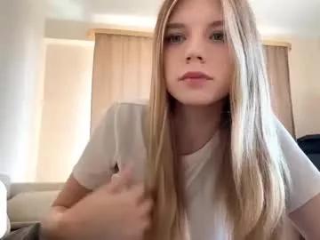 georgietiogangco — Goal : Pose for you + squeeze butt ^^   Chloee <3 Nice to meet you (Privates day) #new #shy #petite #teen #18 [130 tokens remaining]