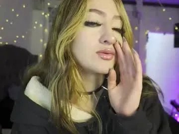 giselx_xx — Current Goal: SPANK ASSX15 at 75 tokens -- Next Goal: BLOWJOB + EYE CONTACT -- YOUR DOLL IS BACK *.* #smoke #deepthroat #braces #british #goth