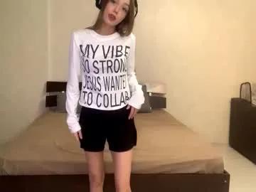 glennbloebaum — G: take off my  bra #new  my name is Catalina, I'm #18 #shy #teen #young   [140 tokens remaining]