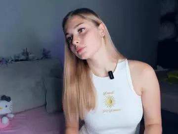 hidden_charm — Hi! Im Elizabeth,NTMU!  Goal: Water+oil show<3  ()*:  #new #shy #cute #young #18 [0 tokens remaining]