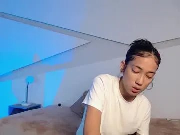 hot_little_bunny on Chaturbate