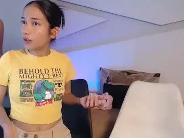 hot_little_bunny on Chaturbate