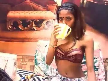 indiansexyslender4u2luv on Chaturbate 