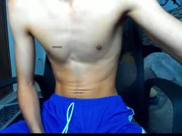 isaaclatino on Chaturbate 