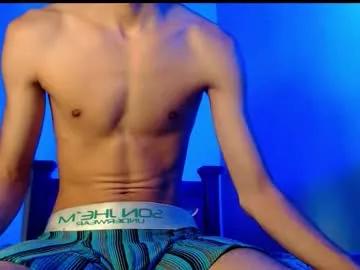 isaaclatino on Chaturbate 