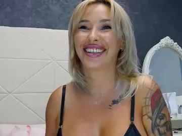 issasmyth on Chaturbate