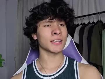 j_u_p_i_t_e_r on Chaturbate