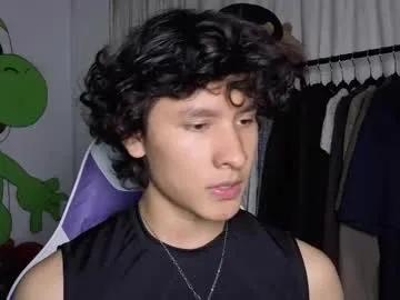 j_u_p_i_t_e_r on Chaturbate