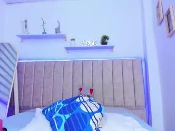 janne_moore on Chaturbate 