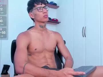jonryder_ — GOAL: Show oil  muscle  400 [639 tokens remaining] Welcome to my room! #uncut  #bigcock #muscle #lovense #domination