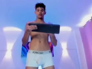 kamisuarezz on Chaturbate