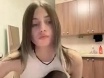 karensimilton — GOAL: Remove my top    I am glad to see you in my room guys!  #new #18 #shy #skinny #teen [174 tokens remaining]