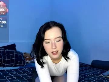 kayanorth — BITE MY LIPSSSS | ITS MY FOURTH DAY HERE #new #18 #teen #blackhair #shy [0 tokens remaining]