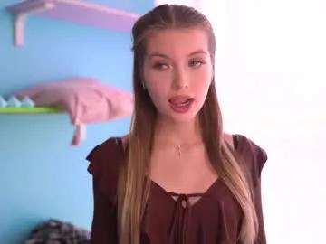 kiss_kay from Chaturbate
