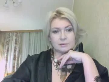 laramrs on Chaturbate