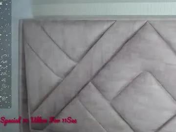 luna_star_v on Chaturbate