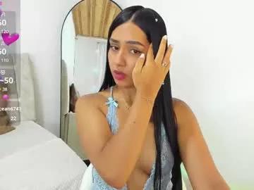 lunnasweet1 from Chaturbate