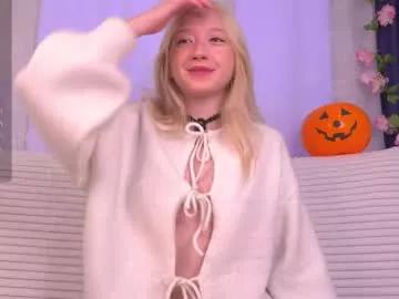 luv_jane — GOAL: cute wink [25 tokens remaining] We're back together!! Jane and Anna #couple #18 #new #blonde #brunette