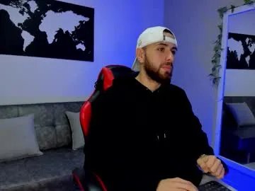 maximo_wolf1 on Chaturbate