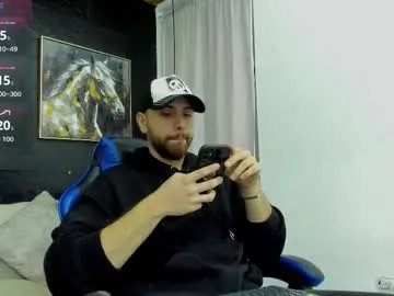 maximo_wolf1 on Chaturbate