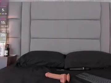 mia_medina on Chaturbate