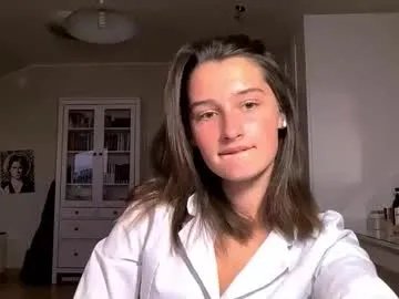 michael_pors — ClassicTicket: Show in progress.  Strip and masturbate:3. Tip 333 tokens to get your ticket.  Type /cmds to see all commands.