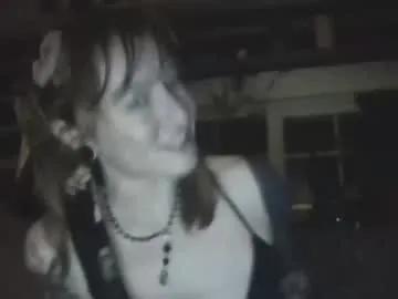 missmoonmagic13 on Chaturbate 