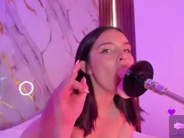 mollylewis18 on Chaturbate 