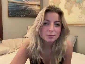 official_ellieanne from Chaturbate