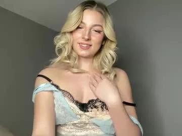 official_ellieanne from Chaturbate