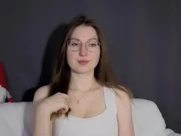 oliviavele on Chaturbate