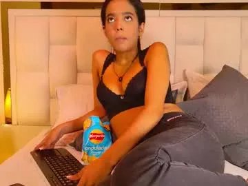 paulina_cano — GOAL: dildo in ass [674 tokens remaining] Welcome to my room! #skinny #brunette #latina #anal #teen