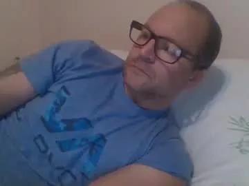 pleasesitonmycock on Chaturbate