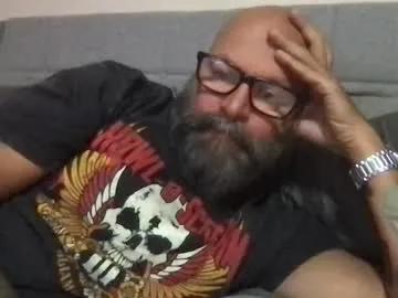 pleasesitonmycock on Chaturbate