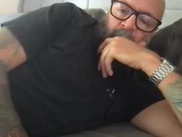 pleasesitonmycock on Chaturbate