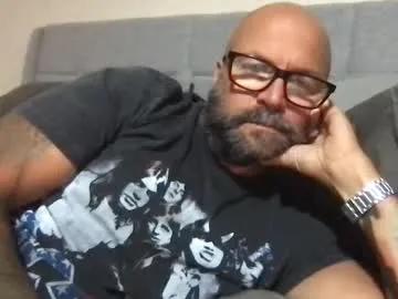 pleasesitonmycock on Chaturbate