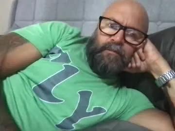 pleasesitonmycock on Chaturbate