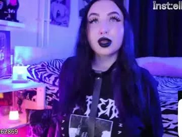 razor_claw on Chaturbate